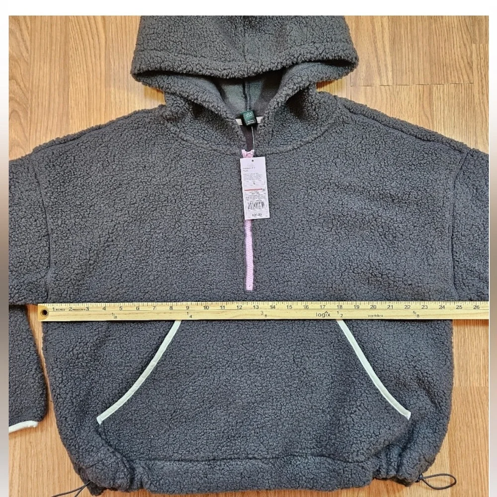 Wild Fable Women’s Sherpa Half Zip Cropped Hooded Sweatshirt - Picture 10 of 16